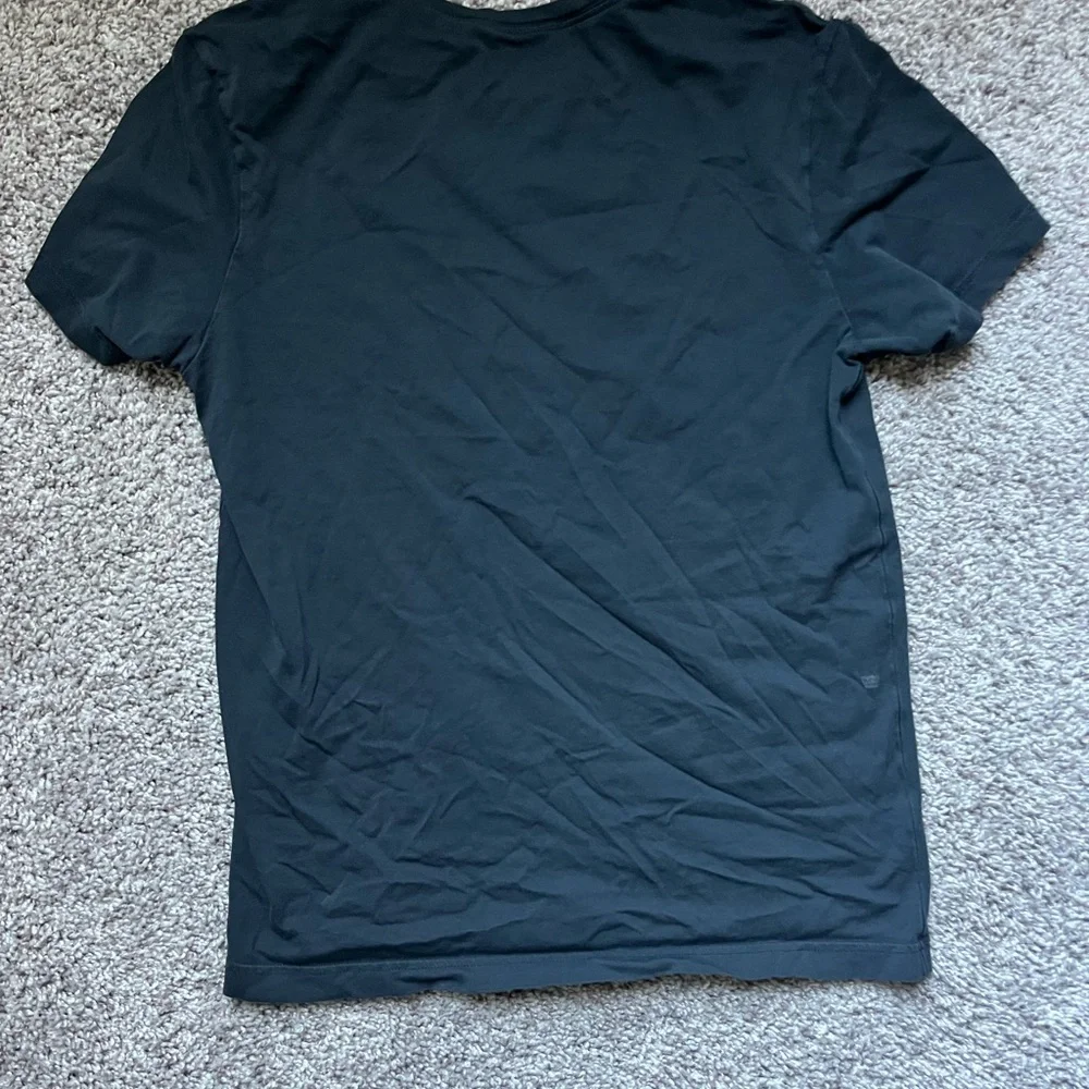 Mack Weldon Black Pima Crew Neck T-Shirt - Picture 4 of 4